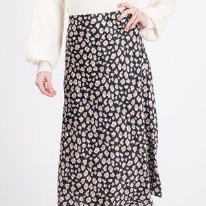 SATIN ANIMAL PRINT SKIRT